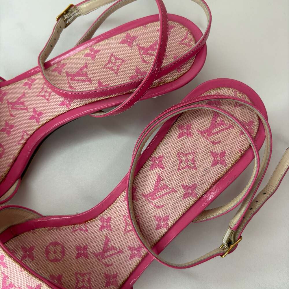 Louis Vuitton Vintage Pink Monogram Canvas Slingback Kitten Heel Sandals - Picture 6 of 8